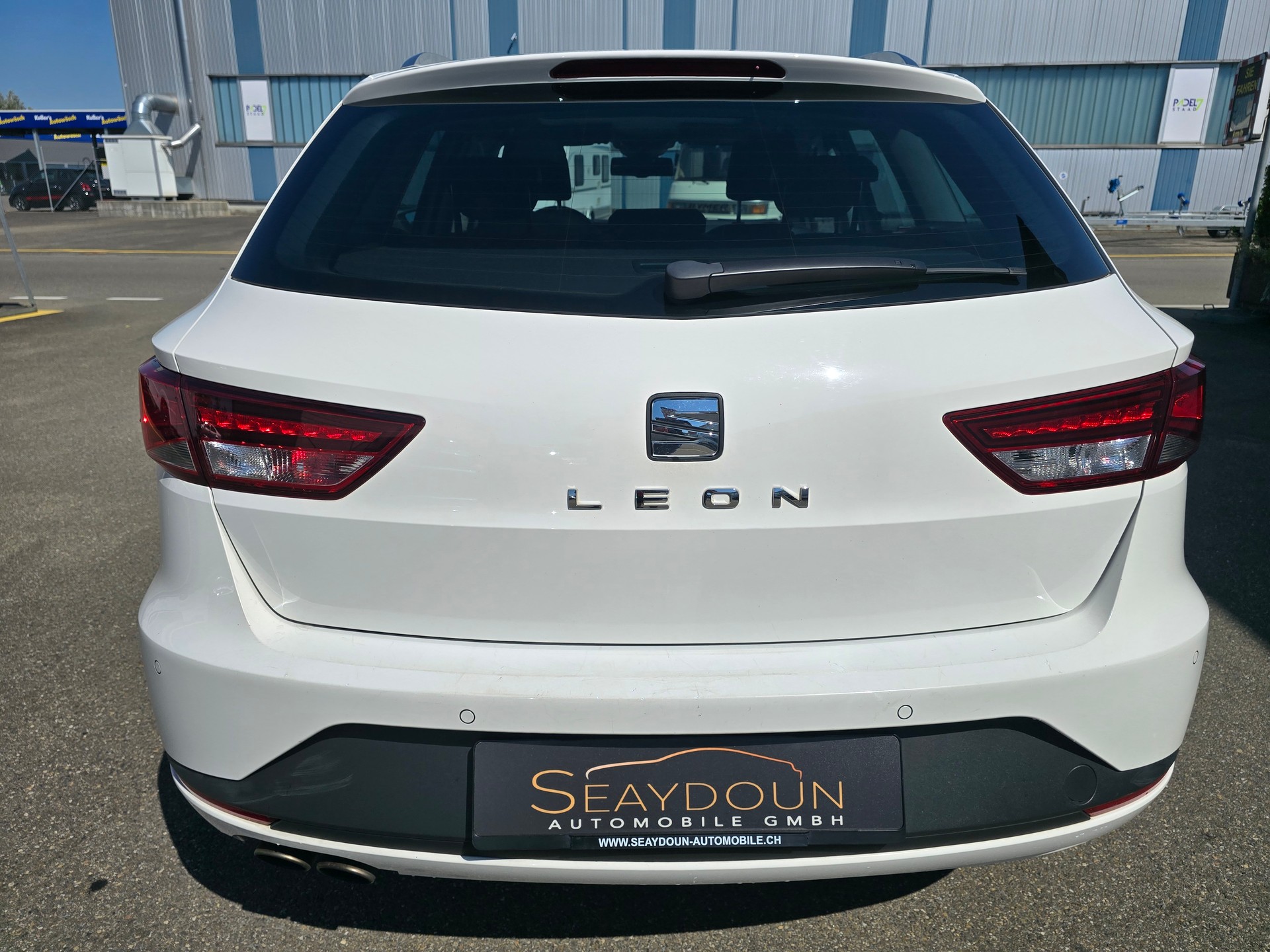 SEAT Leon ST 1.8 TSI FR DSG-image-8