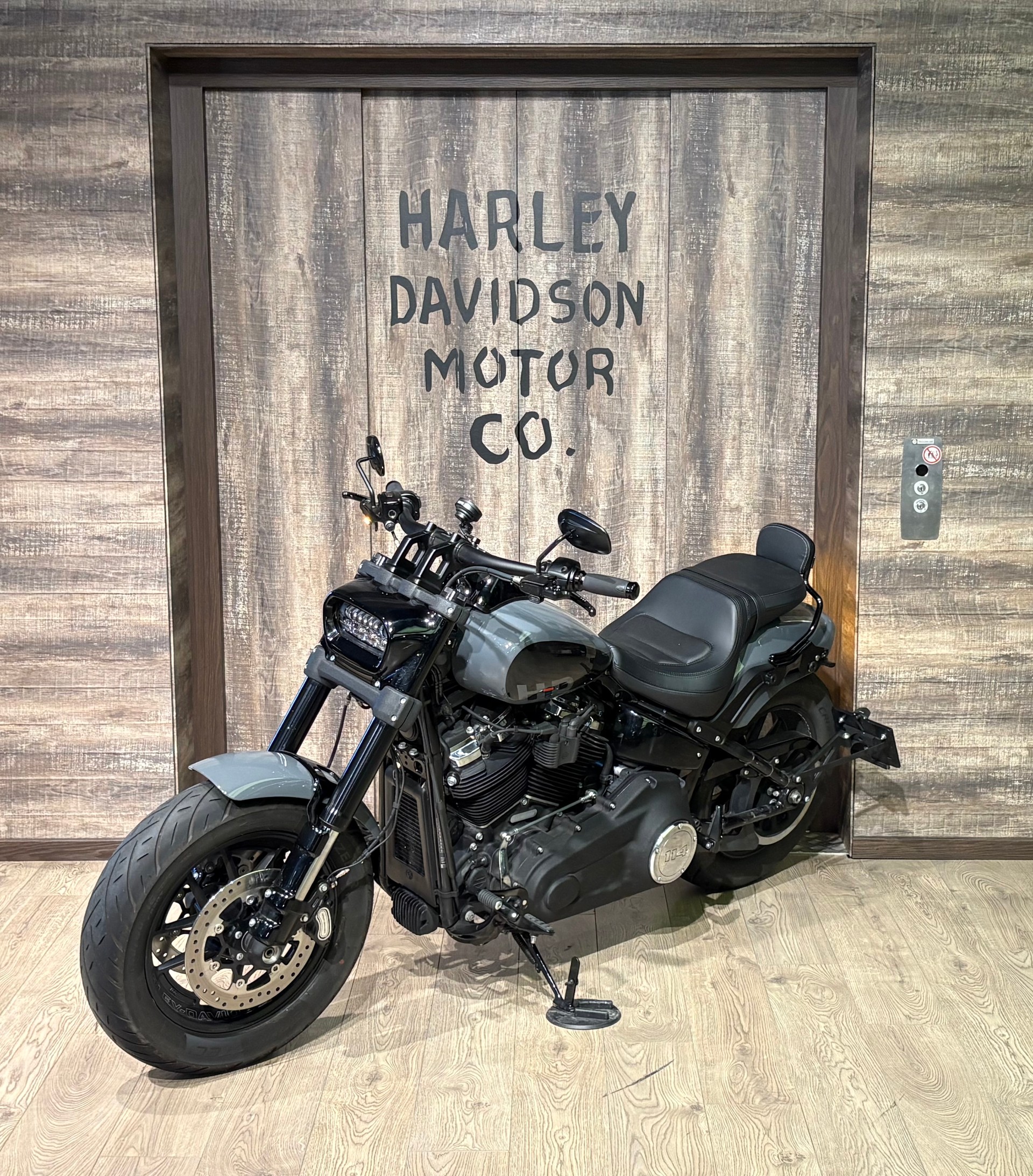 HARLEY-DAVIDSON FXFBS Fat Bob 114-showroom-element-2