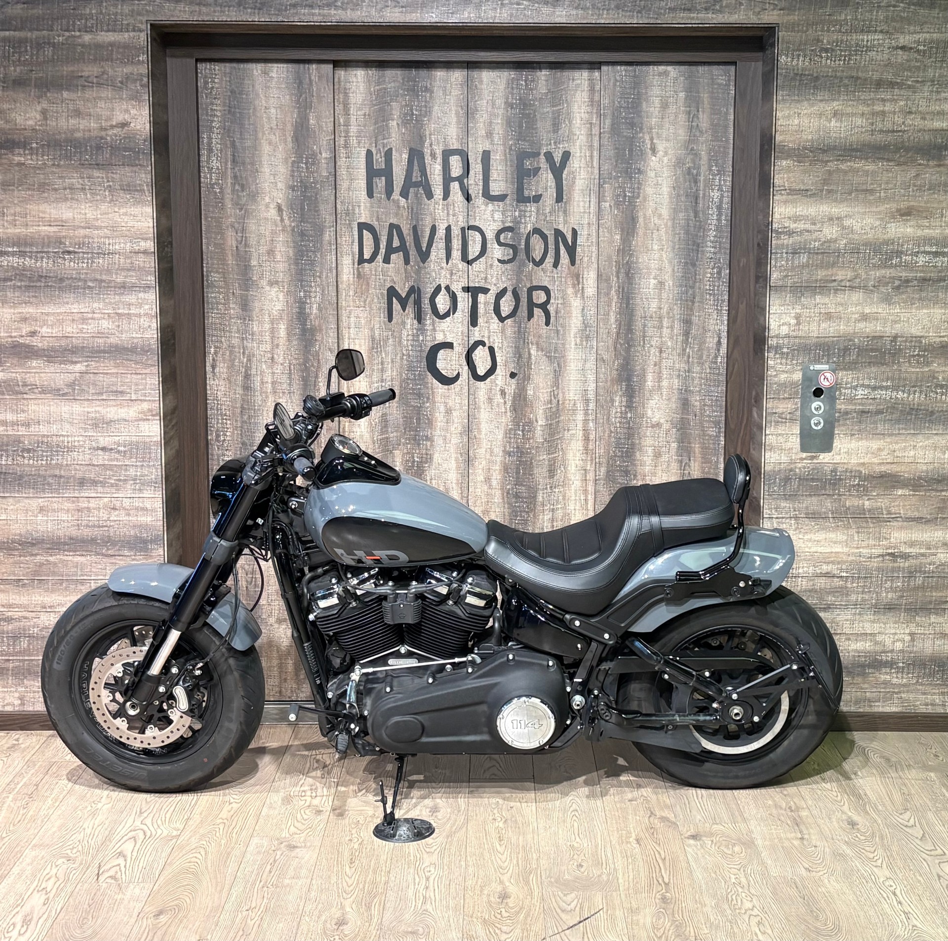 HARLEY-DAVIDSON FXFBS Fat Bob 114-showroom-element-3
