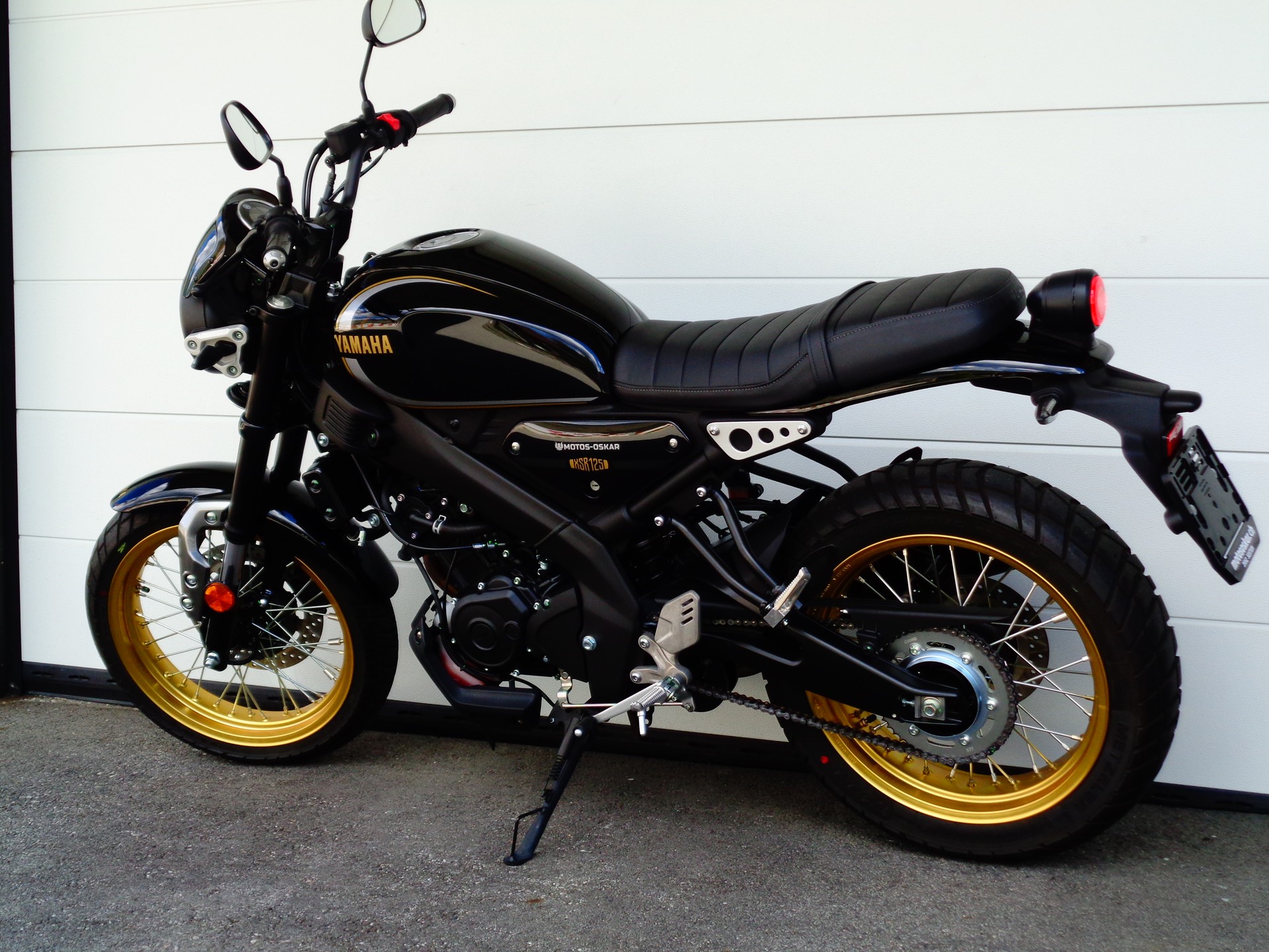 YAMAHA XSR 125 Legacy Edition-image-7