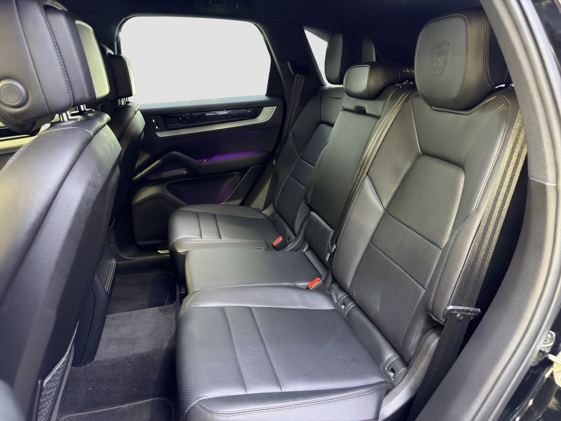 PORSCHE Cayenne Tiptronic-image-12