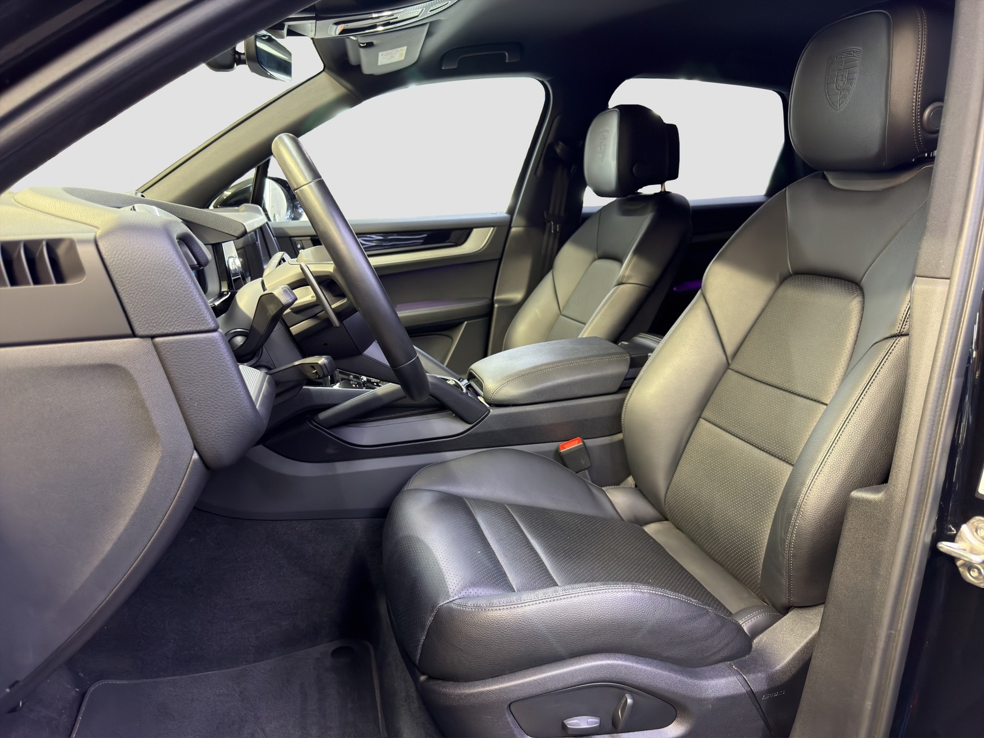 PORSCHE Cayenne Tiptronic-image-11