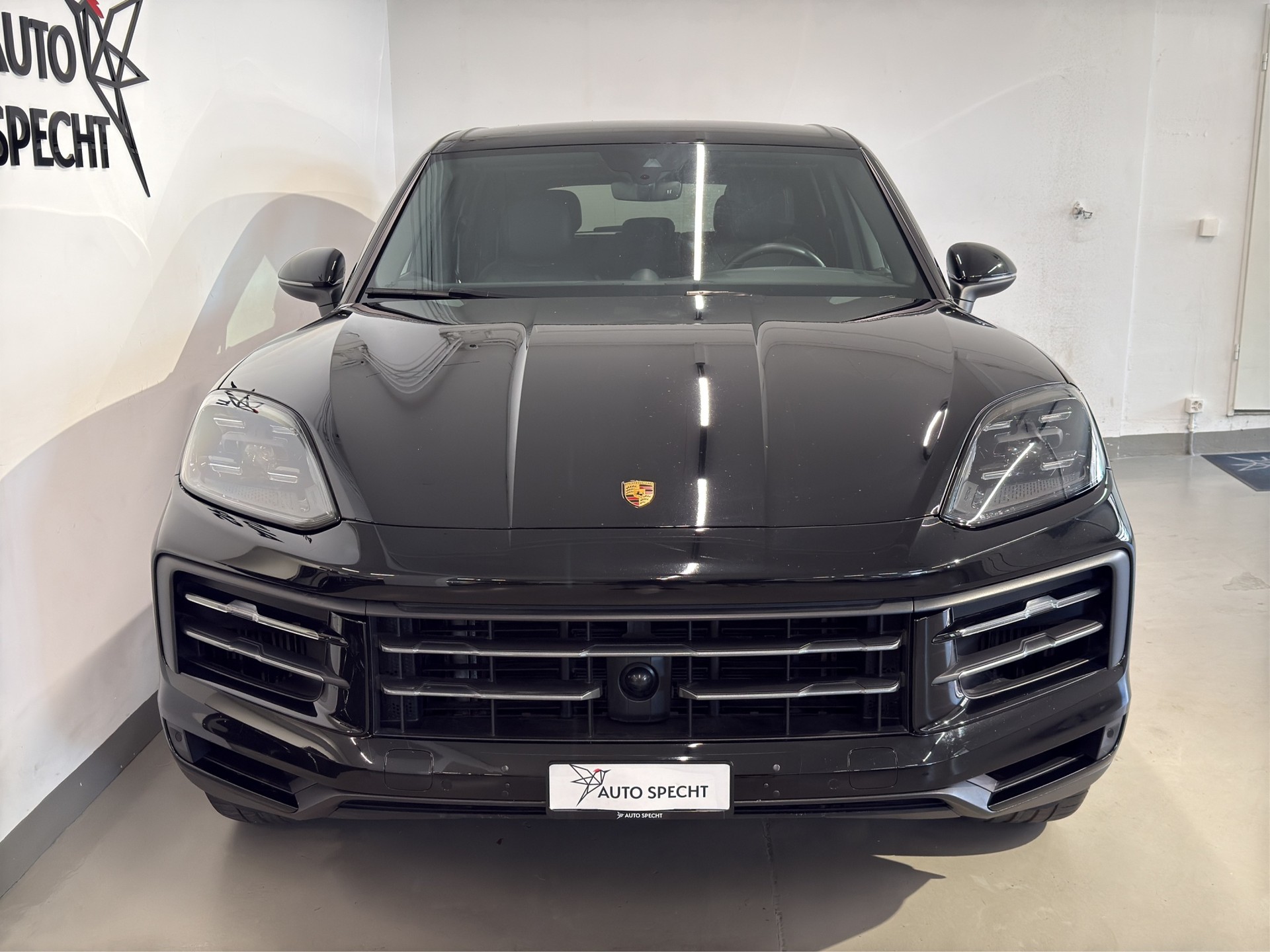 PORSCHE Cayenne Tiptronic-showroom-element-2