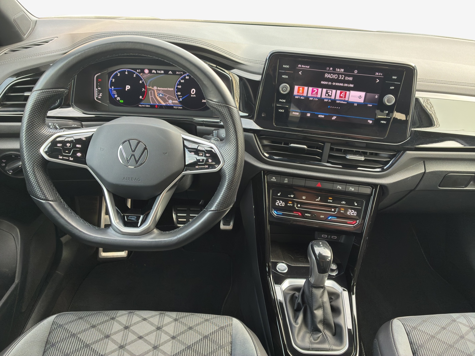 VW T-Roc 1.5 TSI EVO R-Line DSG-image-8