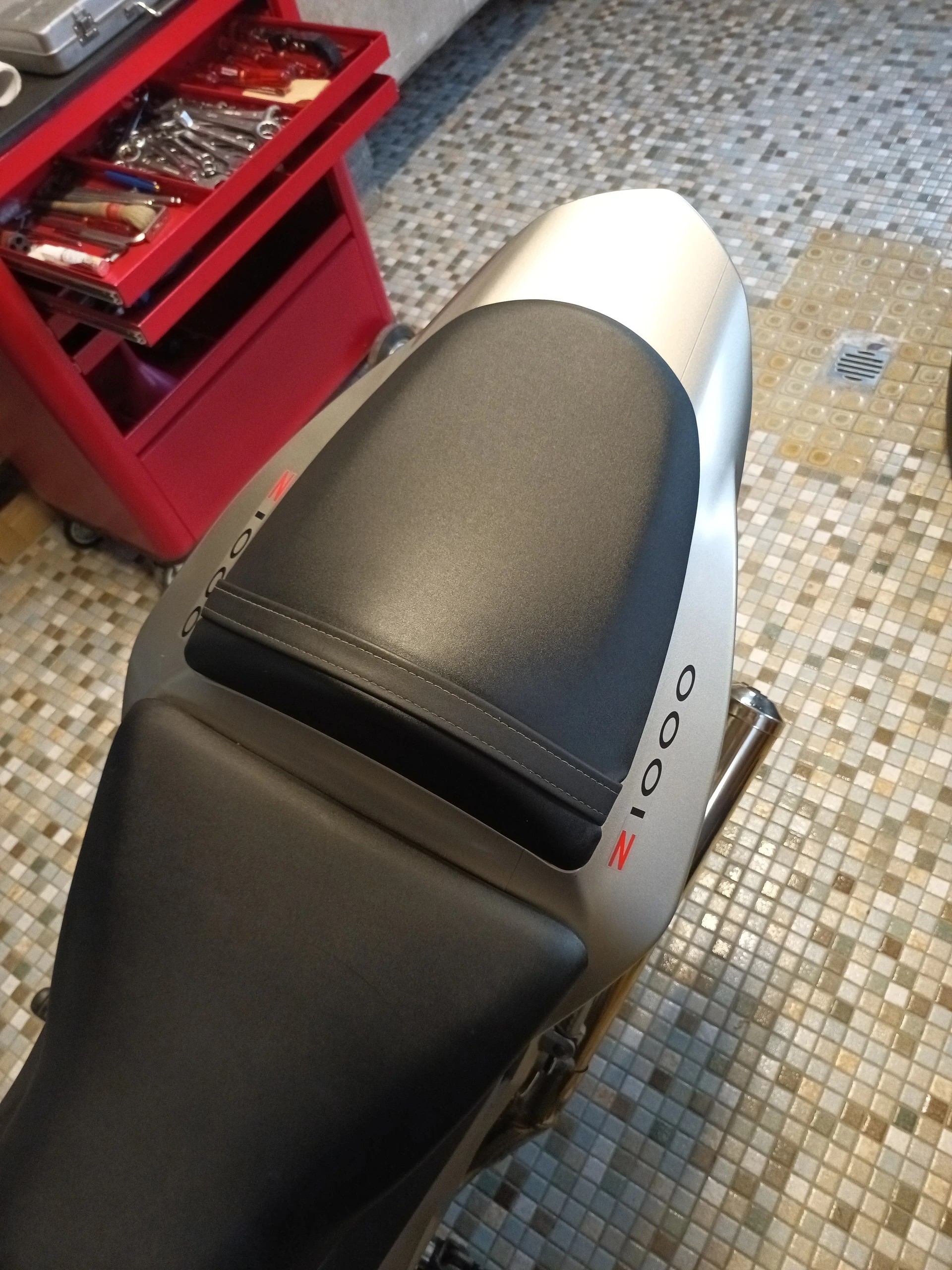 KAWASAKI Z 1000-image-5