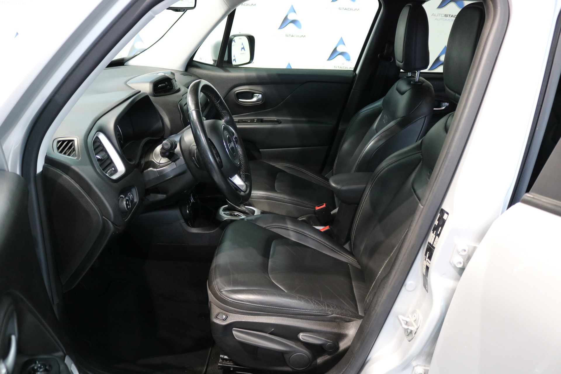JEEP Renegade 2.0 CRD Limited AWD + Low Range 9ATX-image-35