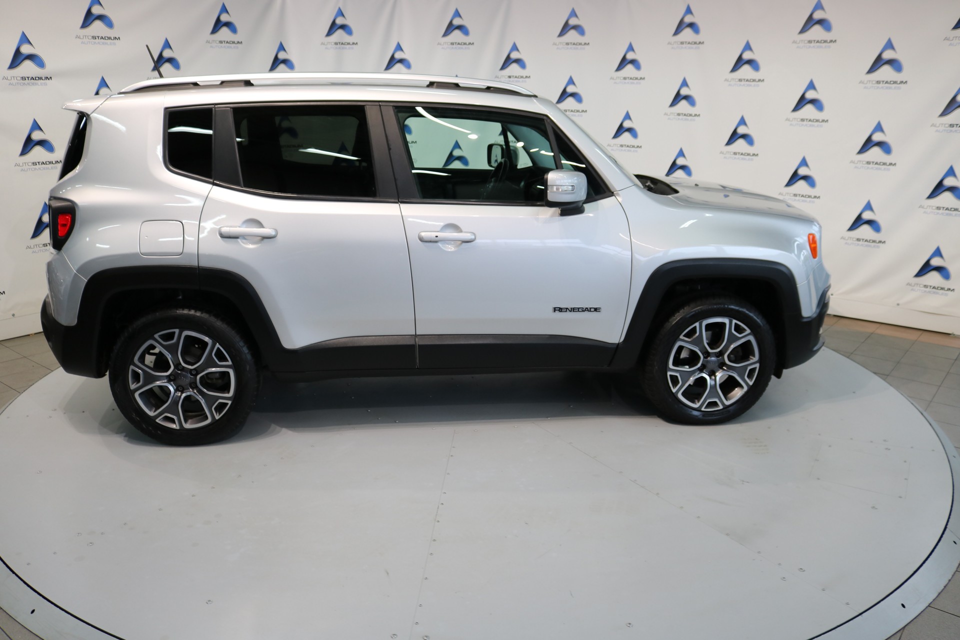 JEEP Renegade 2.0 CRD Limited AWD + Low Range 9ATX-image-25