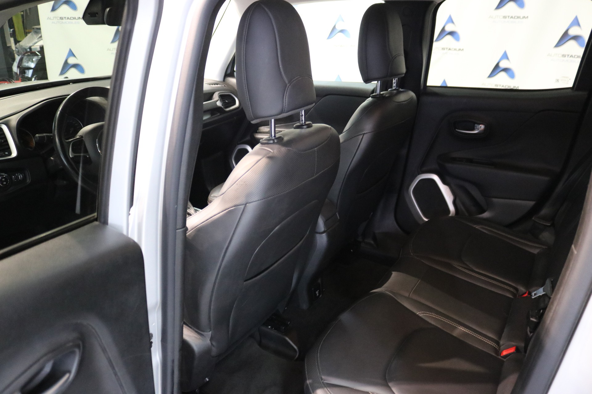 JEEP Renegade 2.0 CRD Limited AWD + Low Range 9ATX-image-37