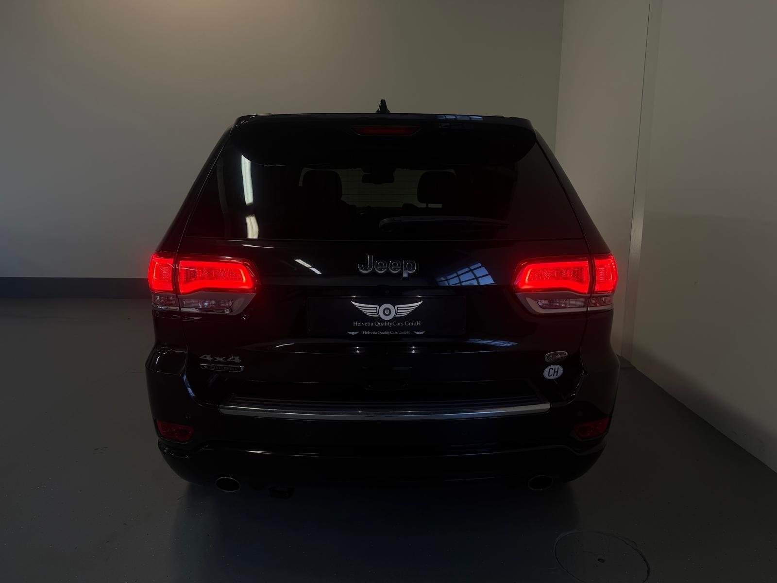 JEEP Grand Cherokee 3.0 CRD Overland Automatic-image-17