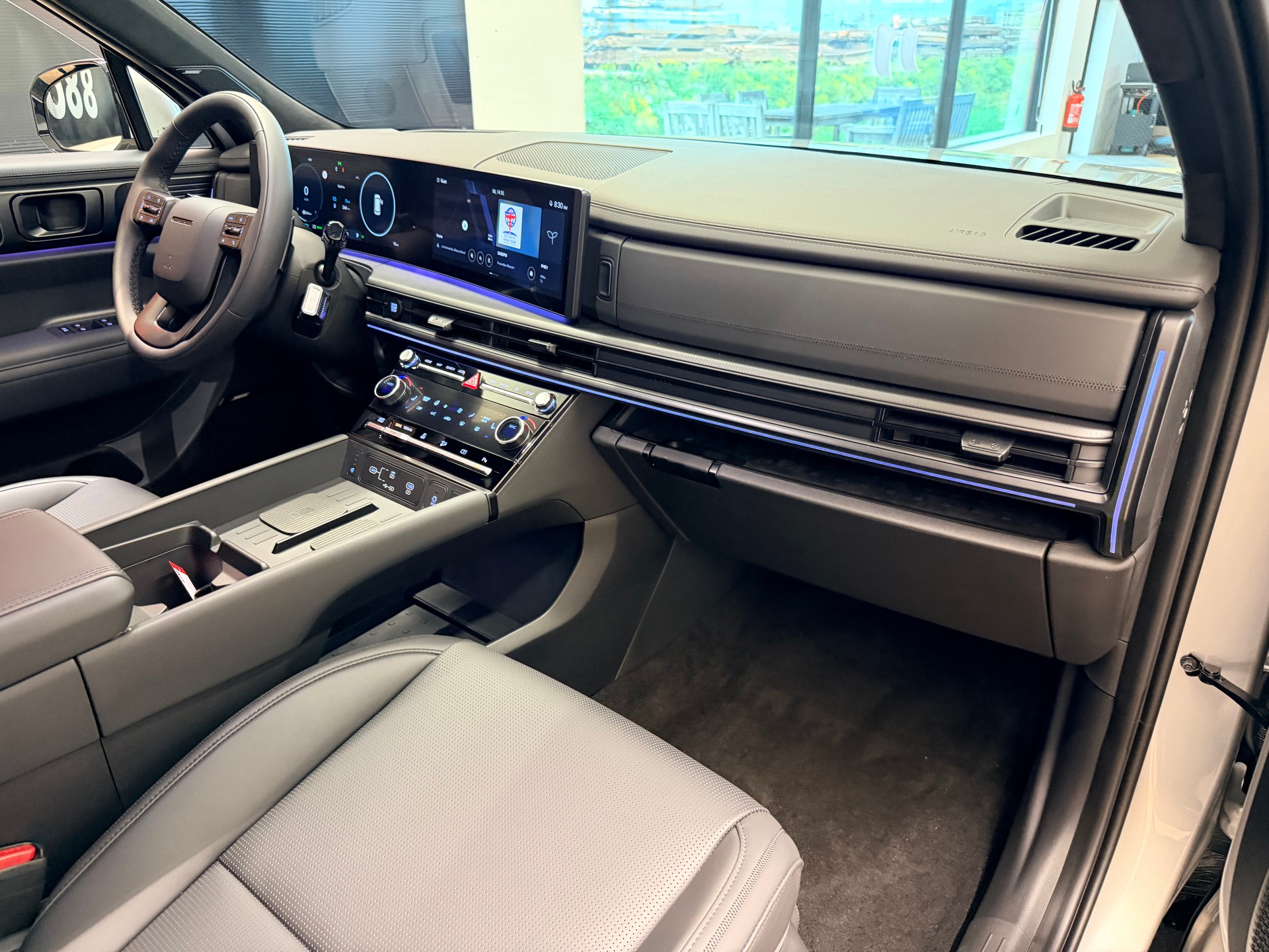HYUNDAI Santa Fe 1.6 T-GDi PHEV Calligraphy 4WD Automatic-image-19