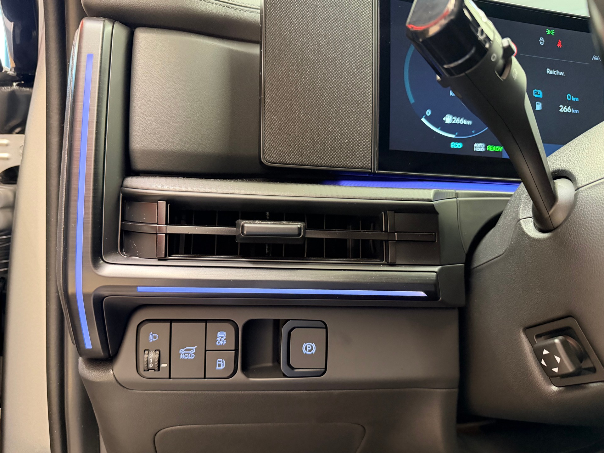 HYUNDAI Santa Fe 1.6 T-GDi PHEV Calligraphy 4WD Automatic-image-27