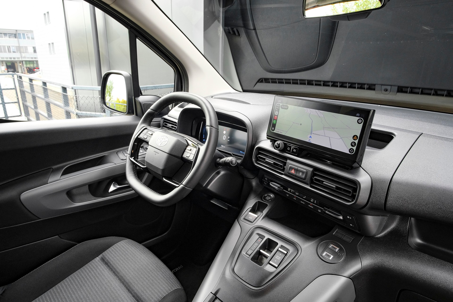 TOYOTA Proace City Verso 1.5 Trend Long Automatik-image-13