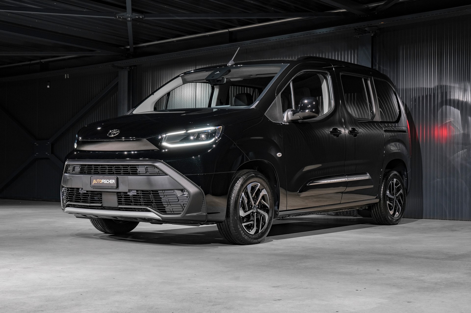 TOYOTA Proace City Verso 1.5 Trend Long Automatik-showroom-element-3