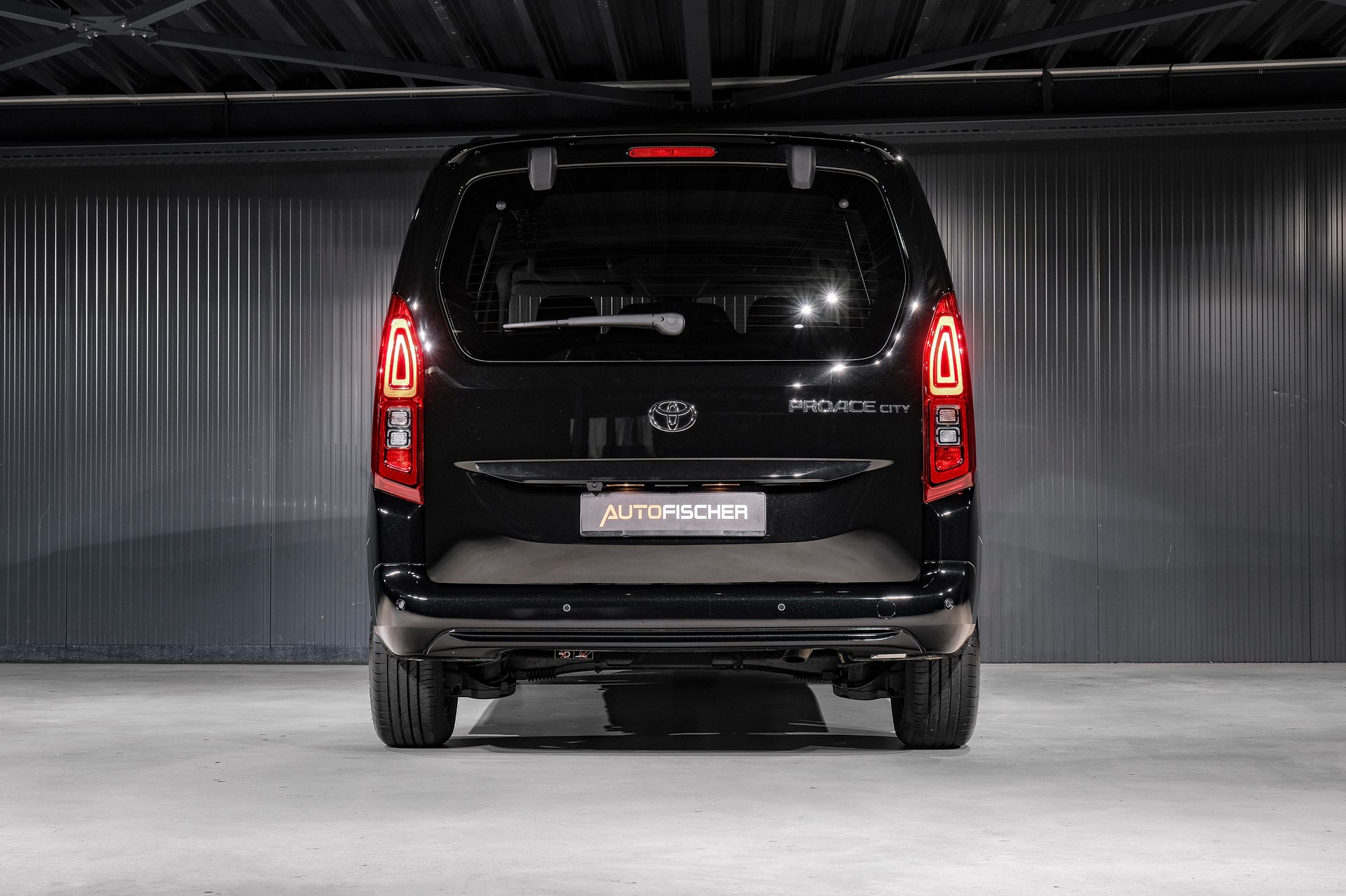 TOYOTA Proace City Verso 1.5 Trend Long Automatik-image-5