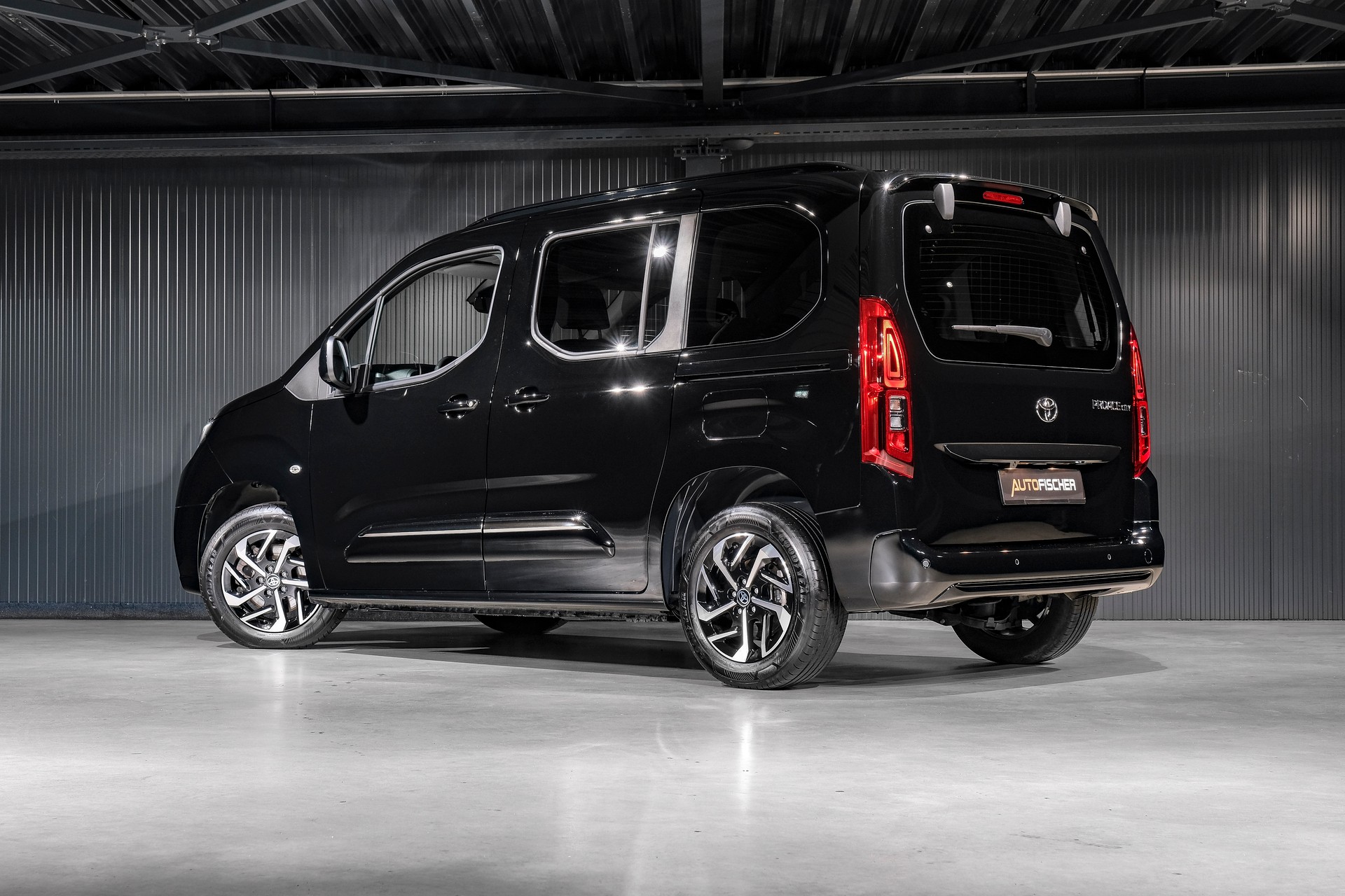 TOYOTA Proace City Verso 1.5 Trend Long Automatik-showroom-element-1