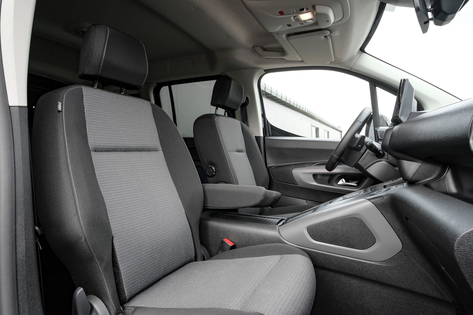 TOYOTA Proace City Verso 1.5 Trend Long Automatik-image-10