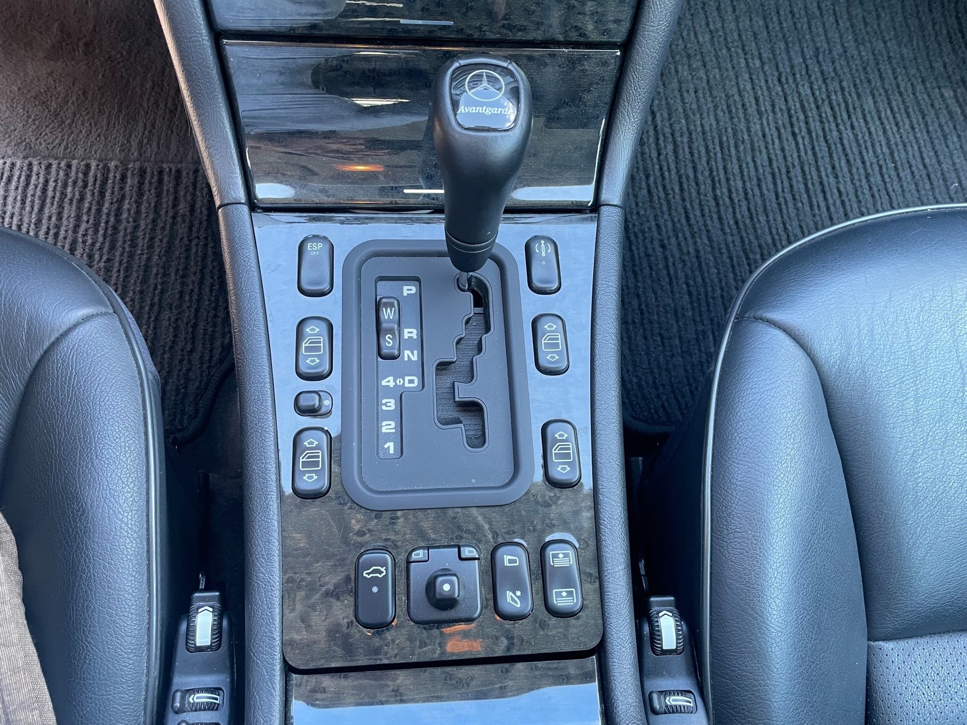 MERCEDES-BENZ E 430 Avantgarde Automatic-image-10