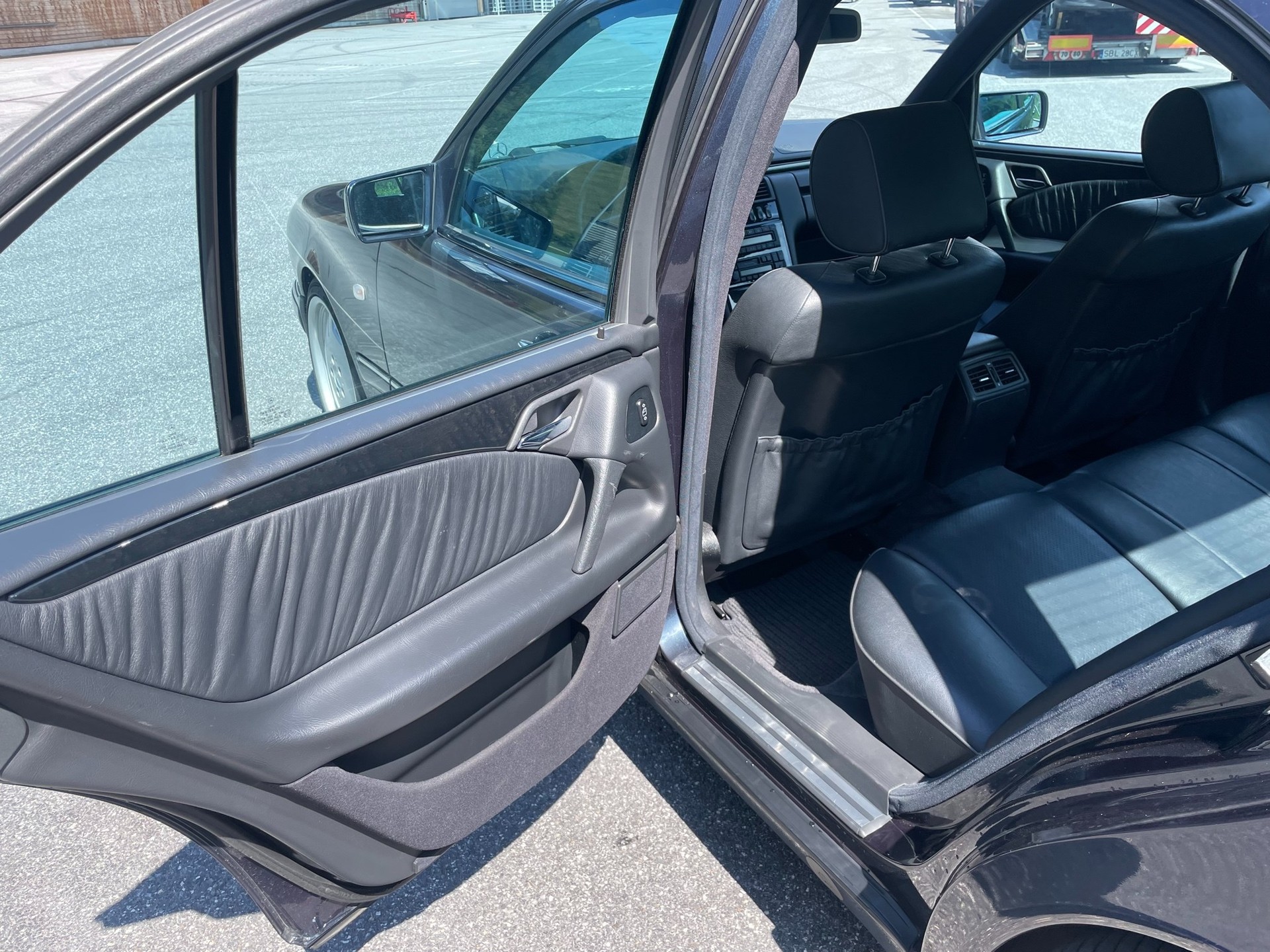 MERCEDES-BENZ E 430 Avantgarde Automatic-image-7