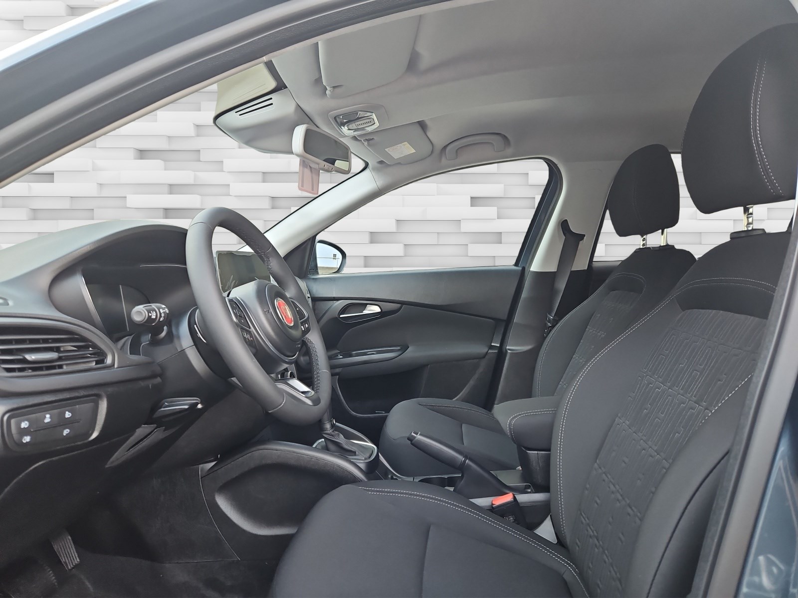 FIAT Tipo 1.5 Hybrid Station Wagon Swiss Edition Cross-image-10