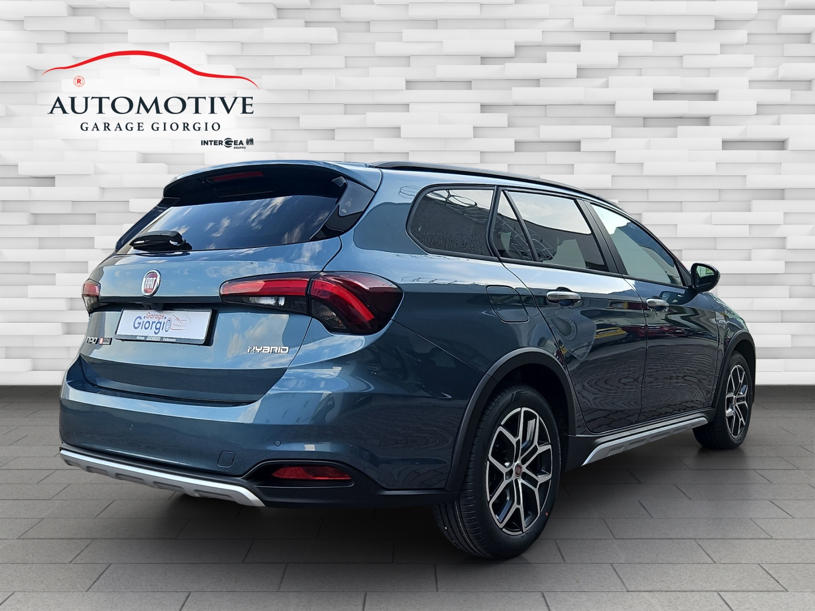 FIAT Tipo 1.5 Hybrid Station Wagon Swiss Edition Cross-image-3