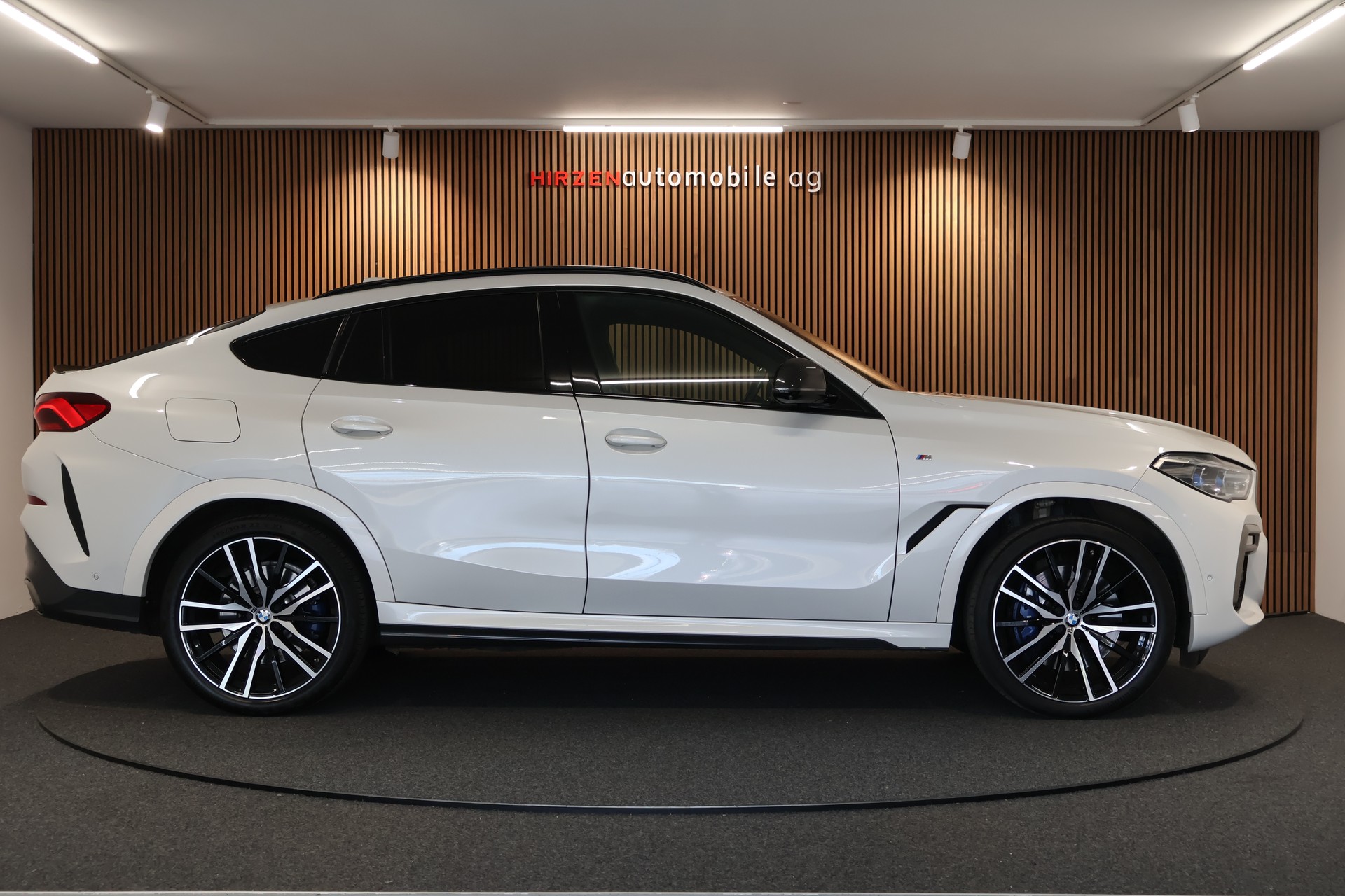 BMW X6 M50i Steptronic-image-5