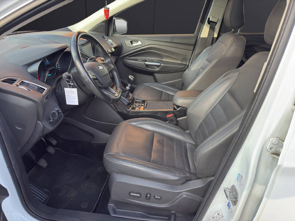 FORD Kuga 2.0 TDCi 150 Titanium 2WD-image-8