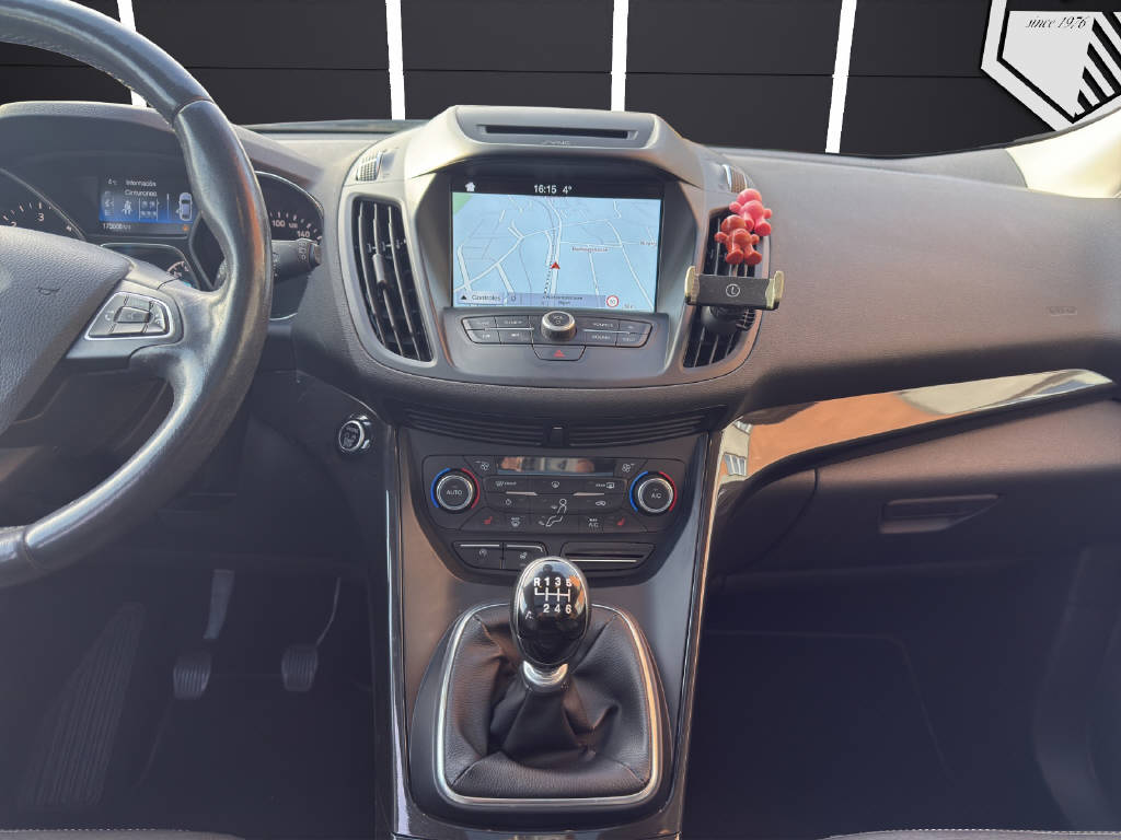 FORD Kuga 2.0 TDCi 150 Titanium 2WD-image-12