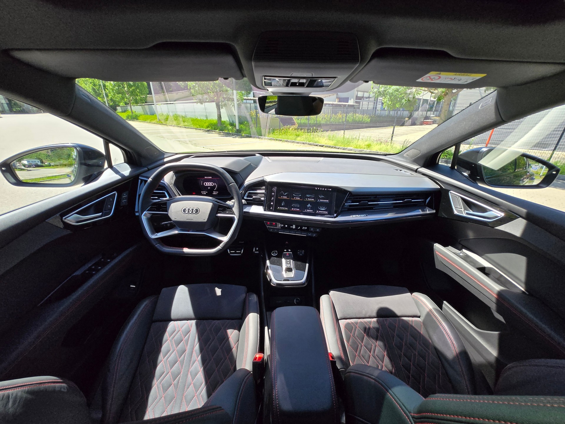 AUDI Q4 Sportback e-tron 50 quattro-image-11