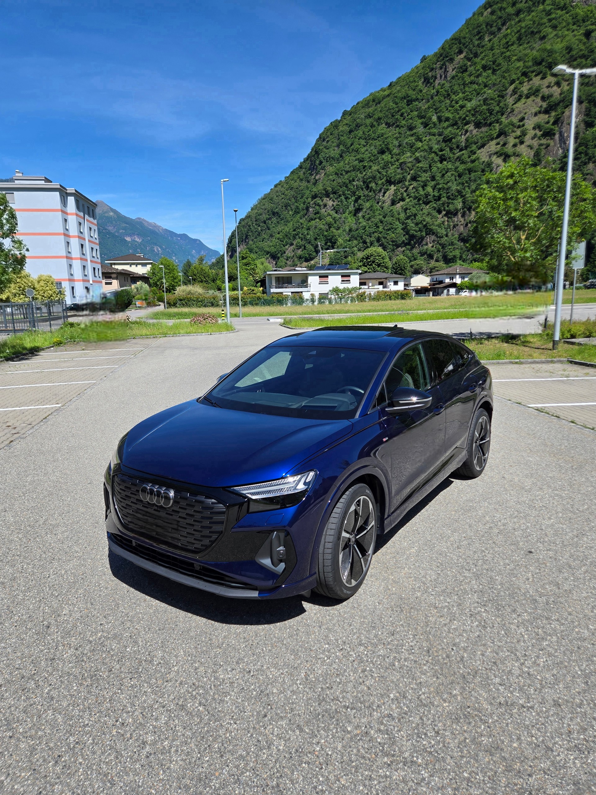 AUDI Q4 Sportback e-tron 50 quattro-image-8