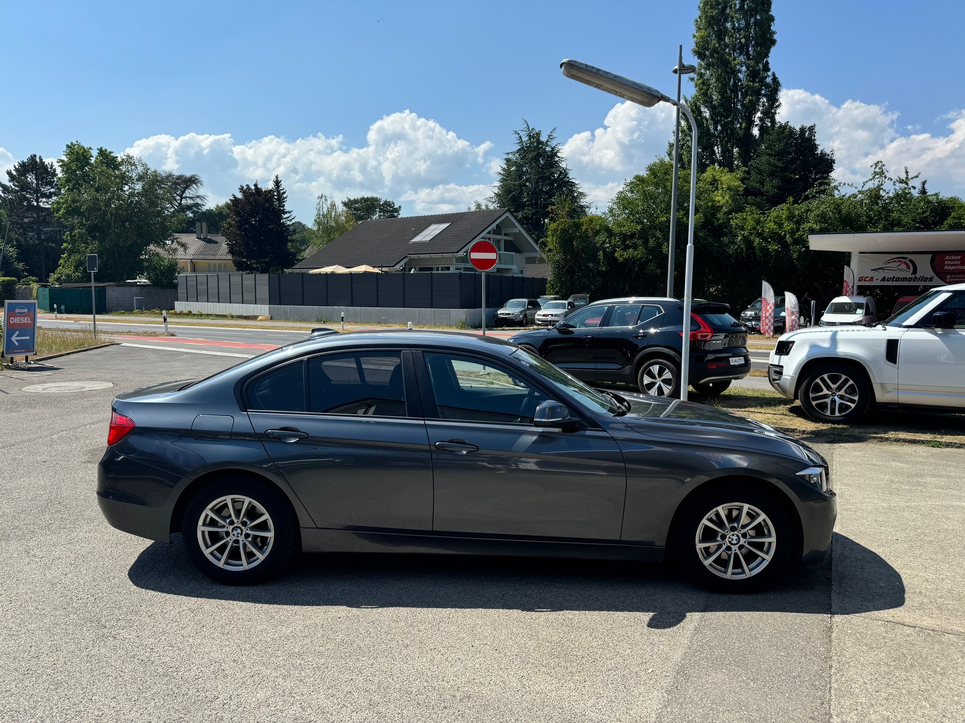 BMW 320i Steptronic-image-4