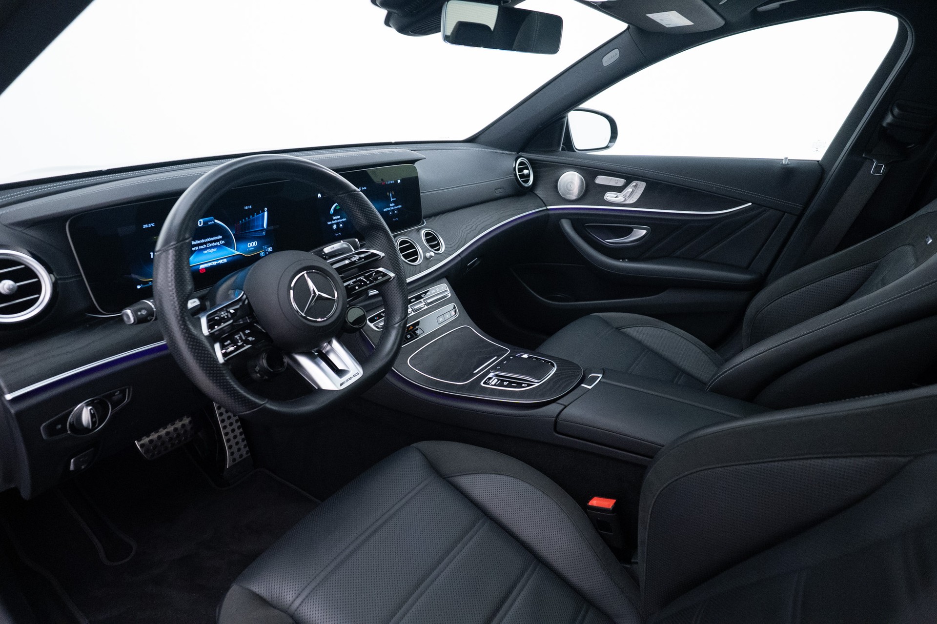 MERCEDES-BENZ AMG E 53 4Matic+ Speedshift 9G-TCT-image-6