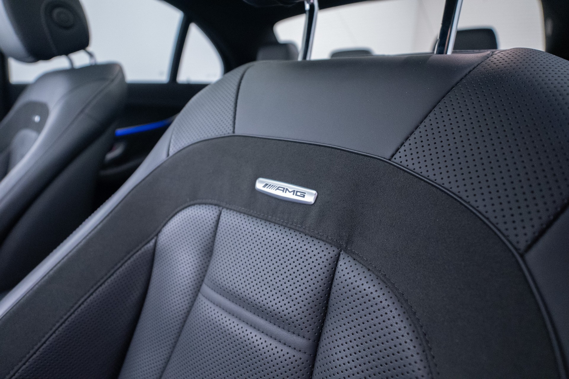 MERCEDES-BENZ AMG E 53 4Matic+ Speedshift 9G-TCT-image-12