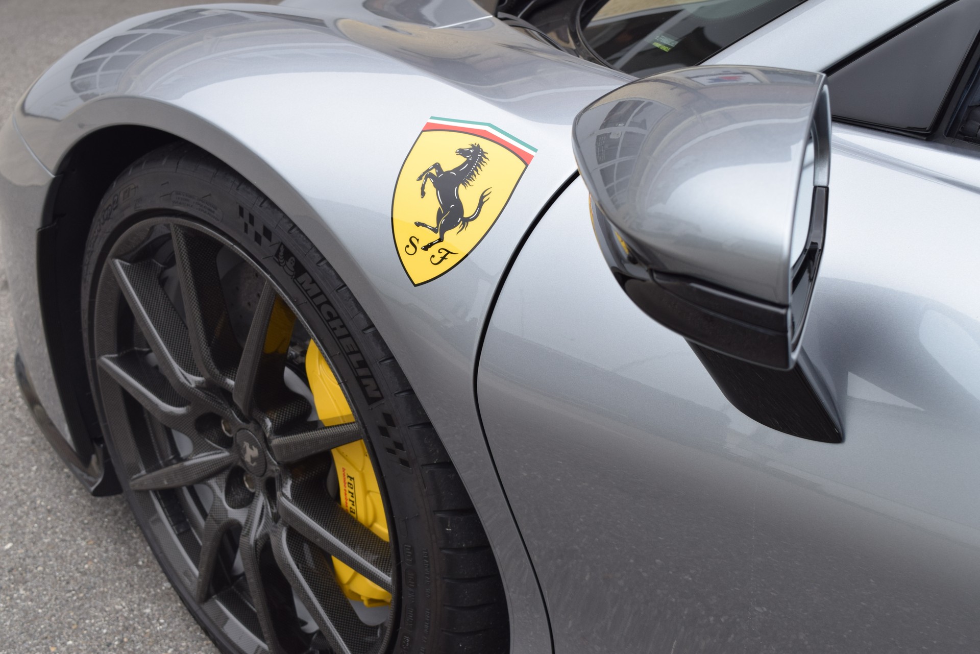 FERRARI SF90 Spider-image-7