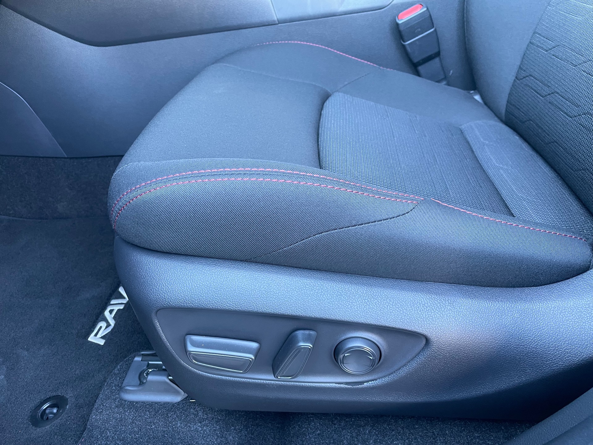 TOYOTA RAV-4 2.5 PHEV Trend e-CVT 4WD-image-11