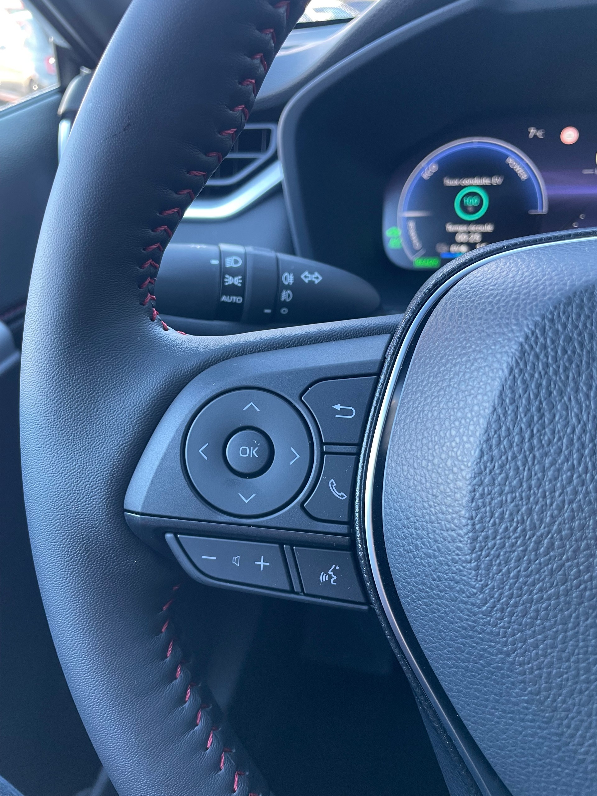 TOYOTA RAV-4 2.5 PHEV Trend e-CVT 4WD-image-20