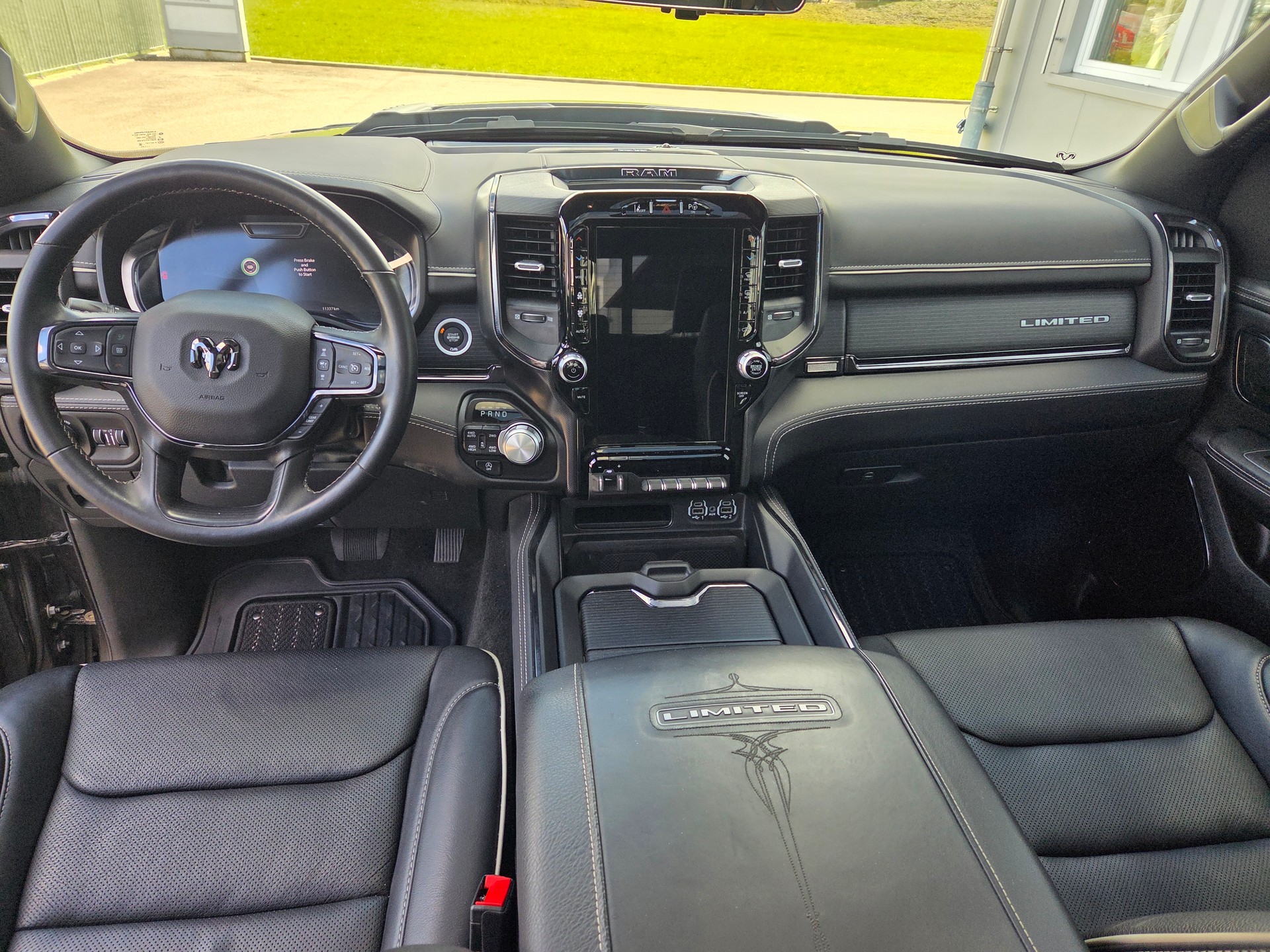 DODGE Ram 1500 5.7 V8 4x4 Limited 396PS / 3.5T AHK-image-13