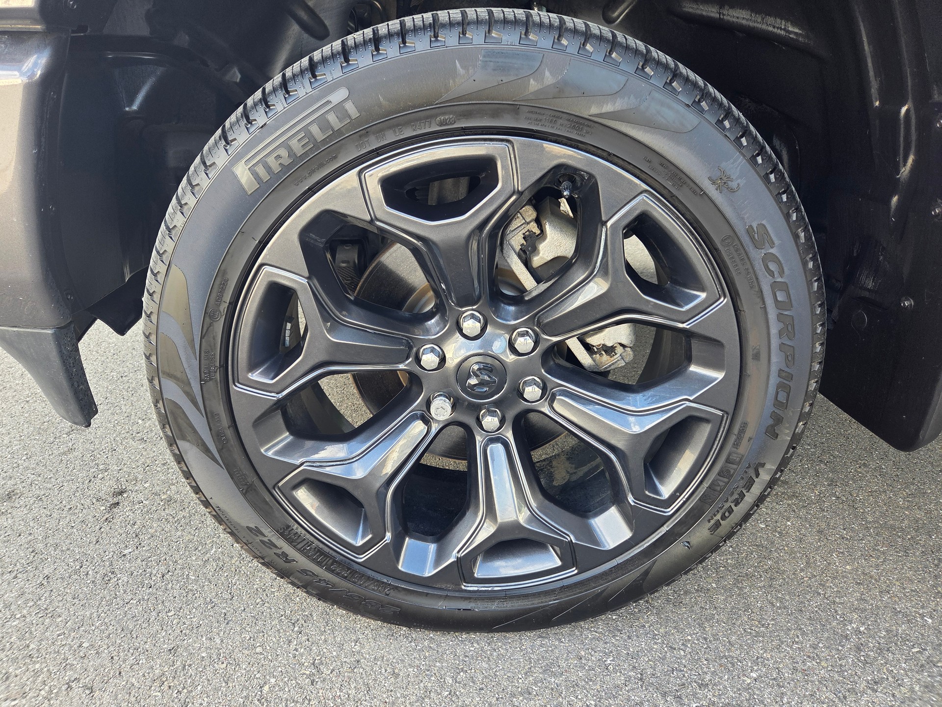 DODGE Ram 1500 5.7 V8 4x4 Limited 396PS / 3.5T AHK-image-20