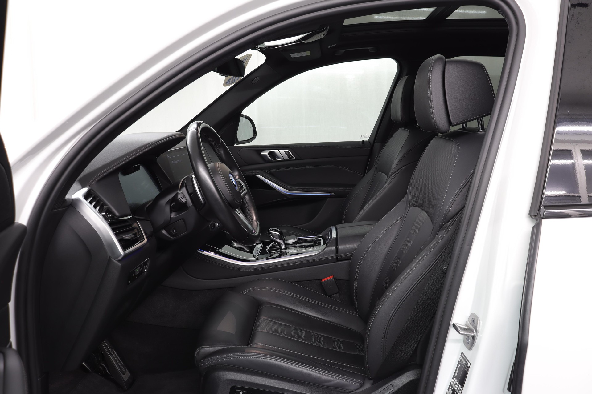 BMW X5 45e xDrive SAG-showroom-element-3