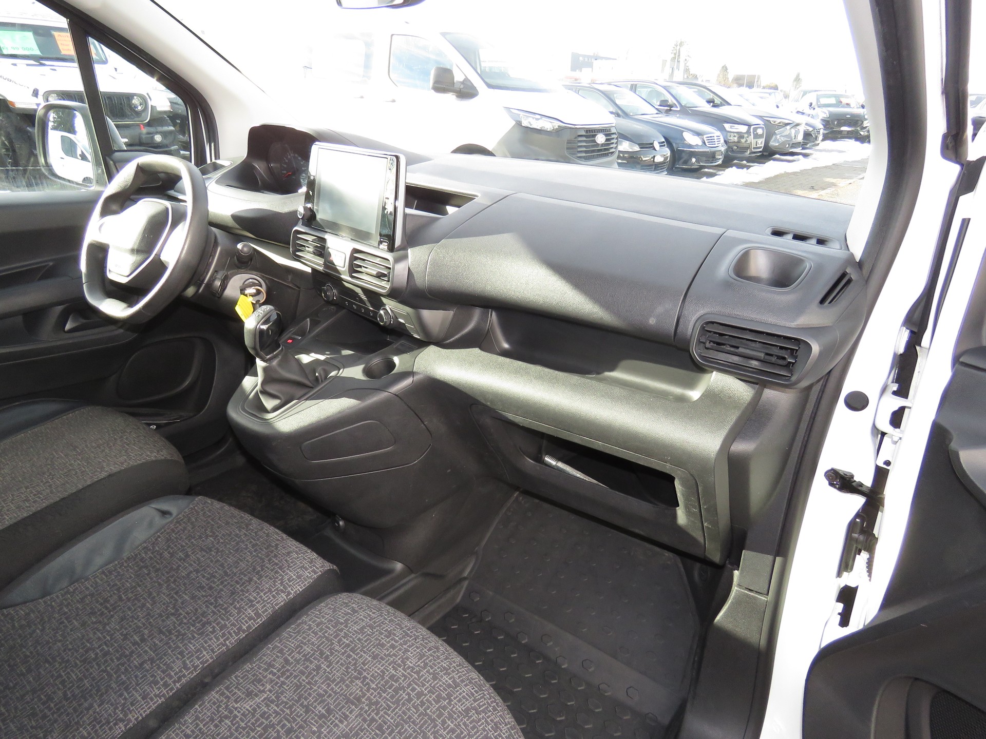 PEUGEOT Partner 1.5 Blue HDi s/s Premium Long 1000kg-image-8
