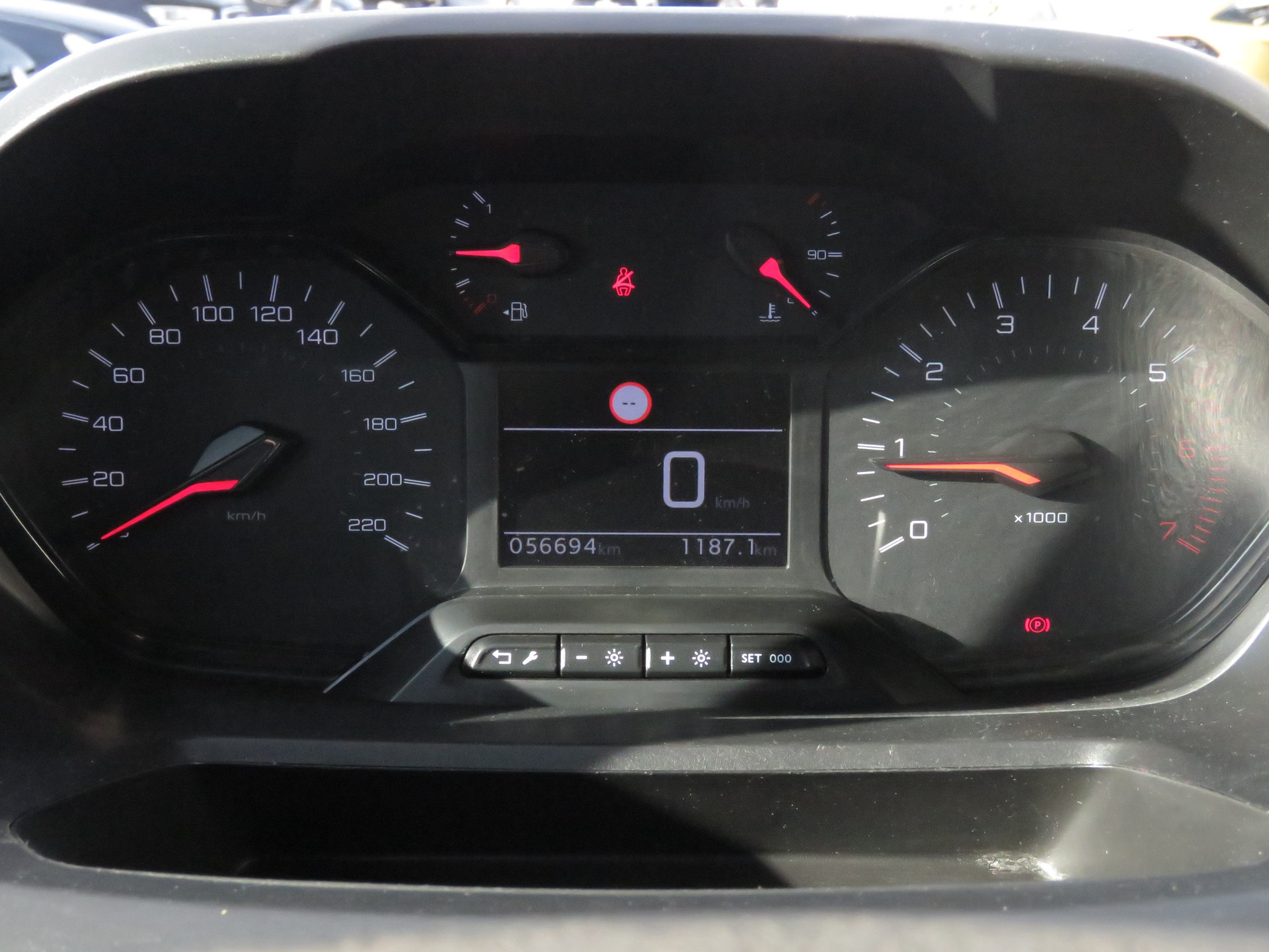 PEUGEOT Partner 1.5 Blue HDi s/s Premium Long 1000kg-image-13