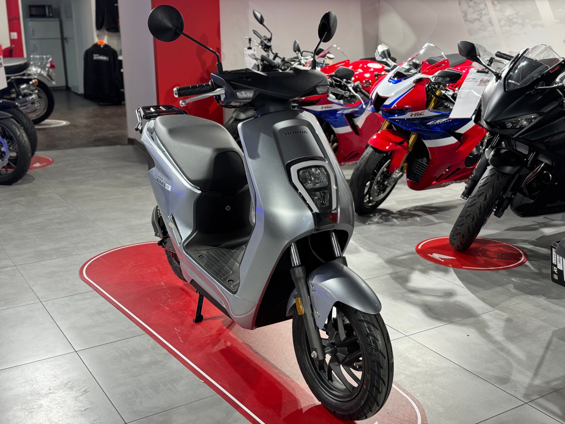 HONDA EM1-E