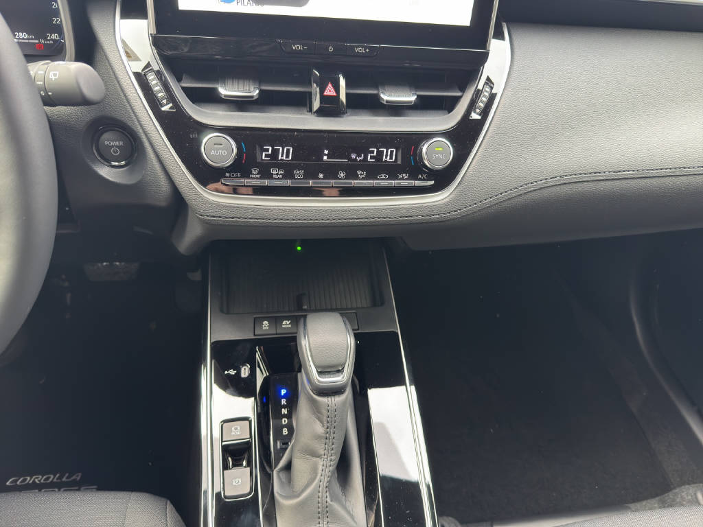 TOYOTA Corolla Cross 2.0 HSD Trend AWD-i-image-12