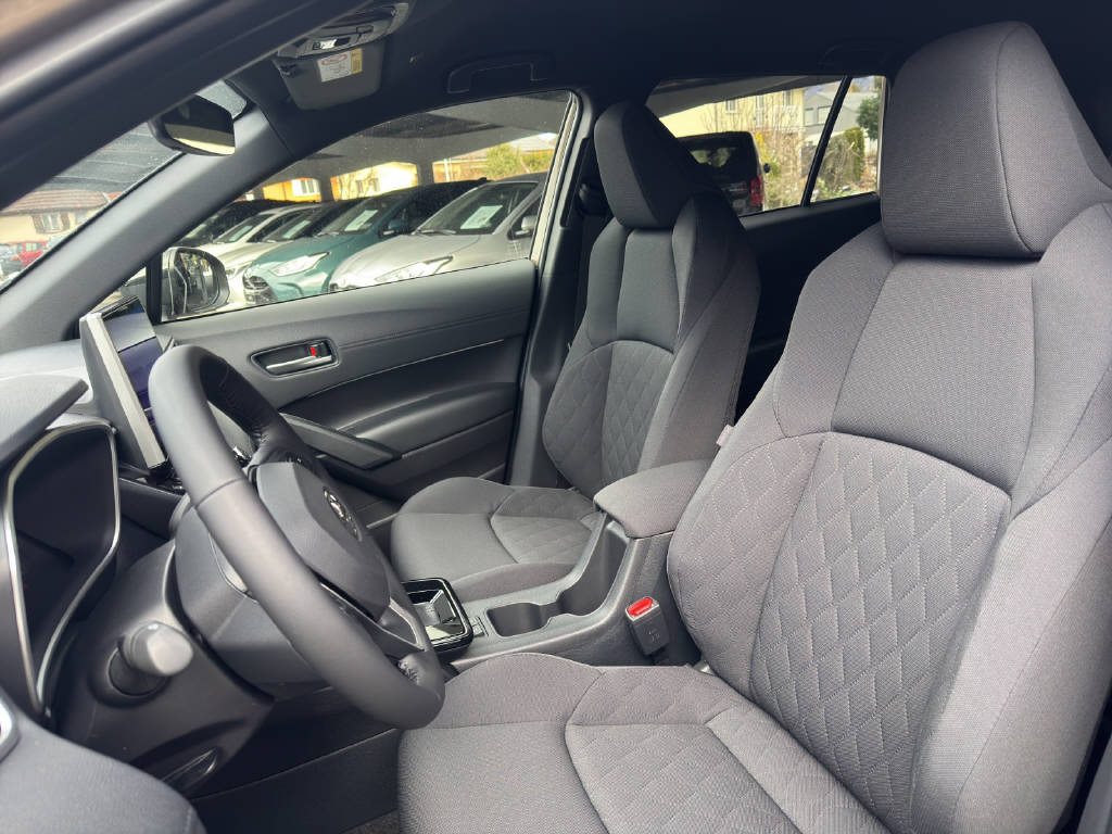 TOYOTA Corolla Cross 2.0 HSD Trend AWD-i-image-4
