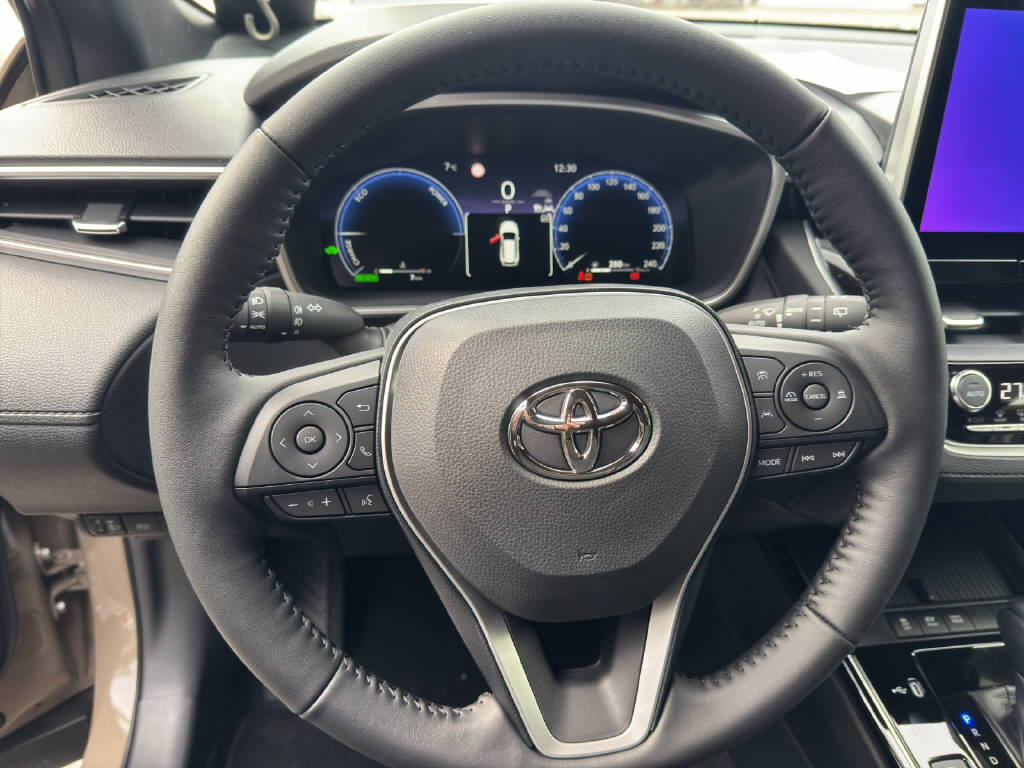 TOYOTA Corolla Cross 2.0 HSD Trend AWD-i-image-6