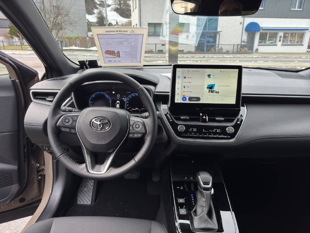 TOYOTA Corolla Cross 2.0 HSD Trend AWD-i-image-11