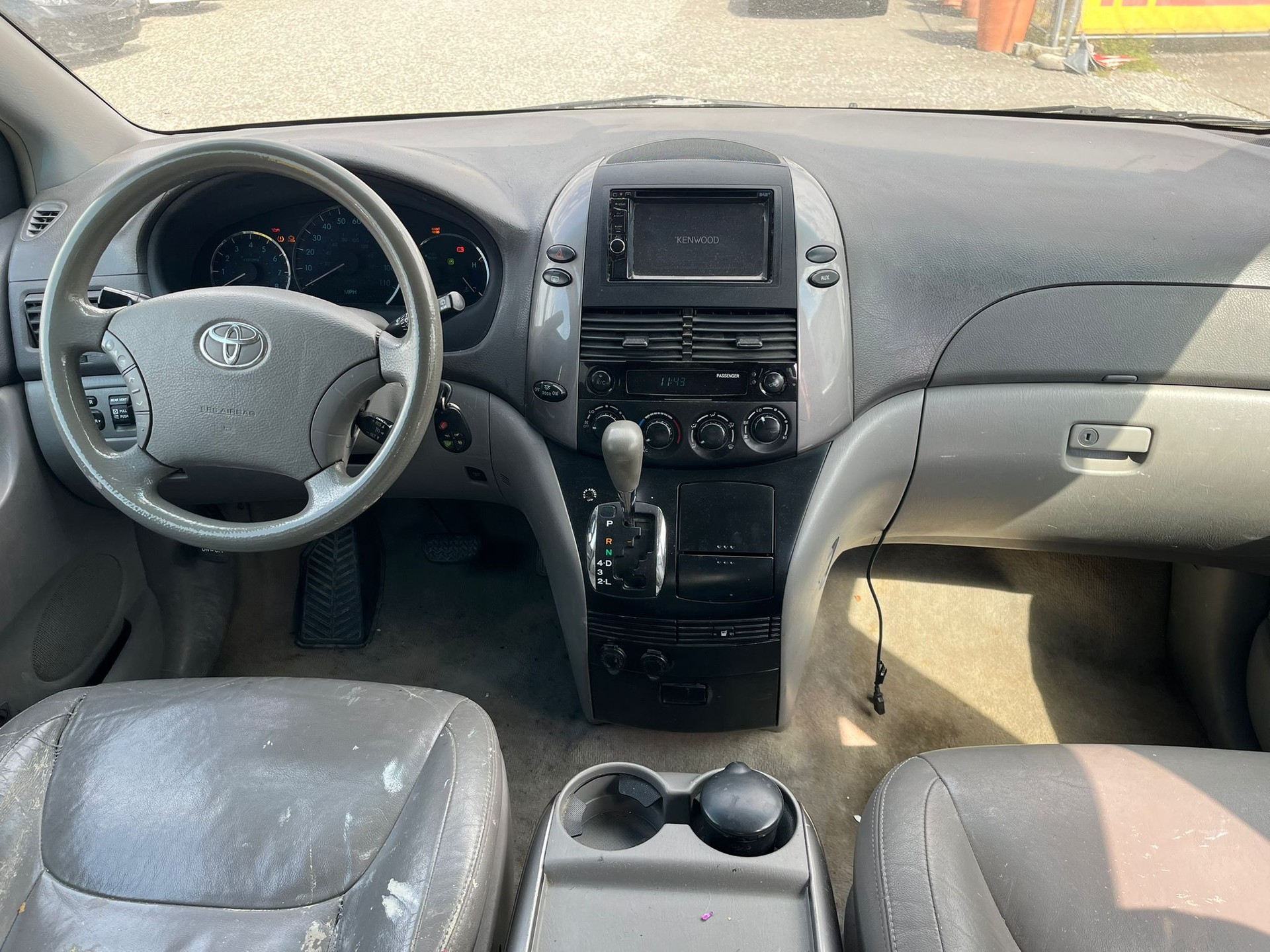 TOYOTA LE FWD-image-4