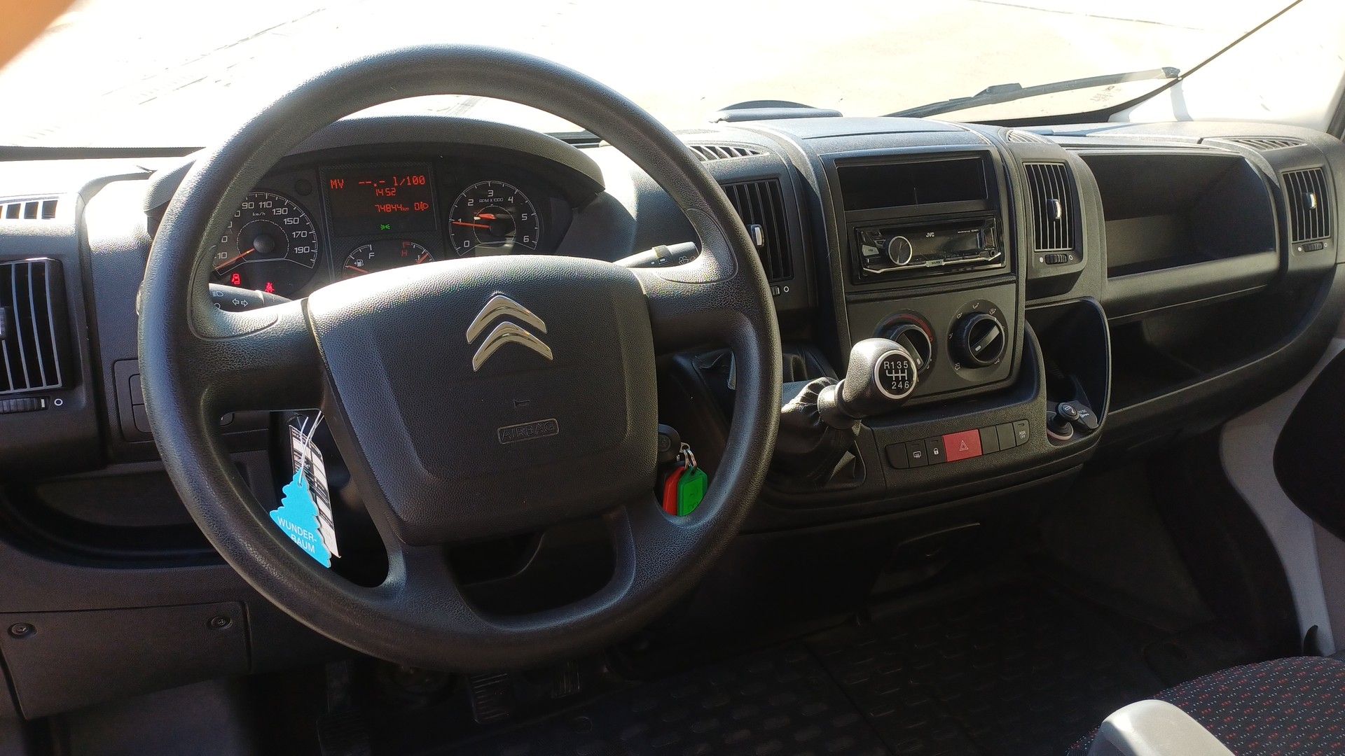 CITROEN Jumper 30 2.2 HDi 110 Attraction L1H1-image-9