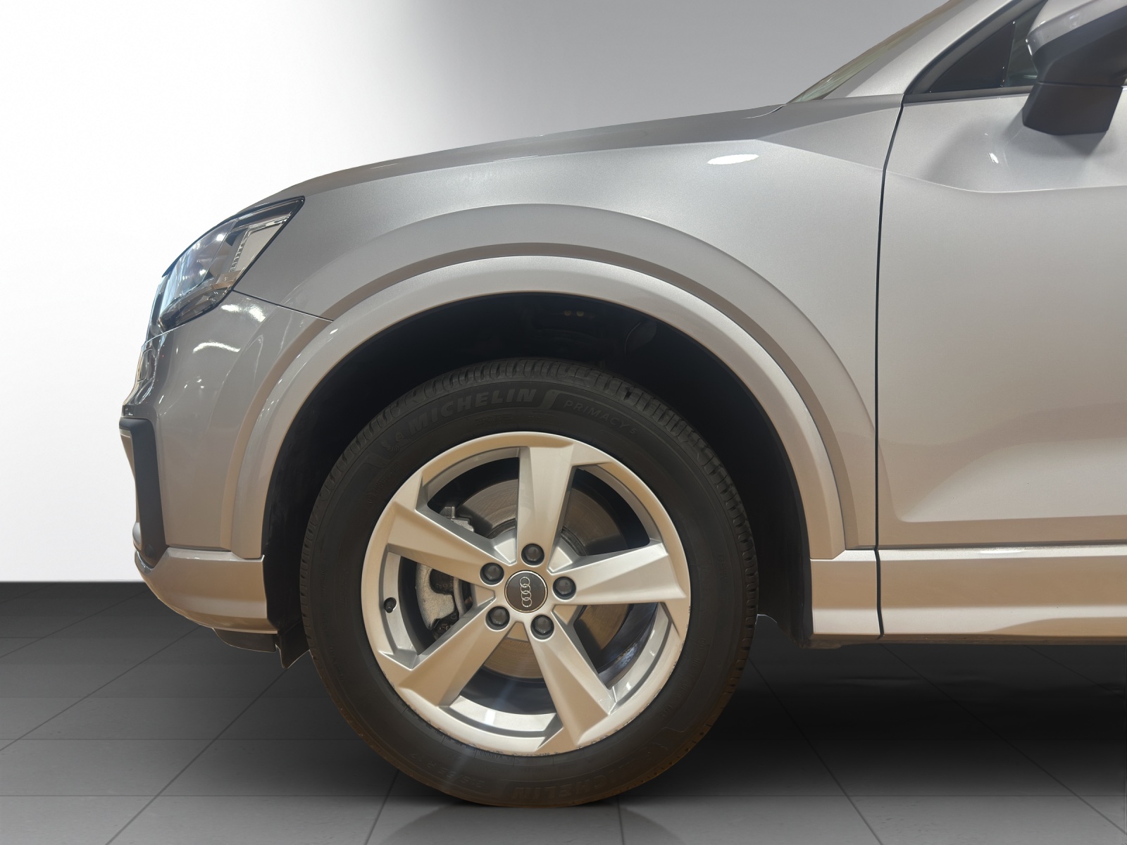 AUDI Q2 1.4 TFSI sport-showroom-element-3