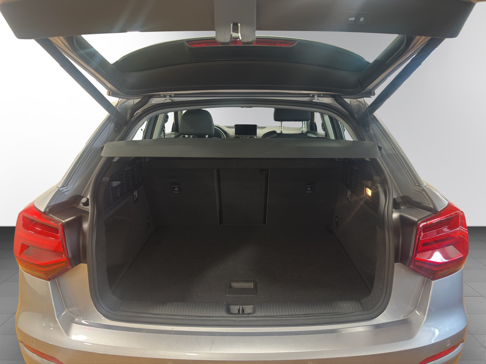 AUDI Q2 1.4 TFSI sport-image-10