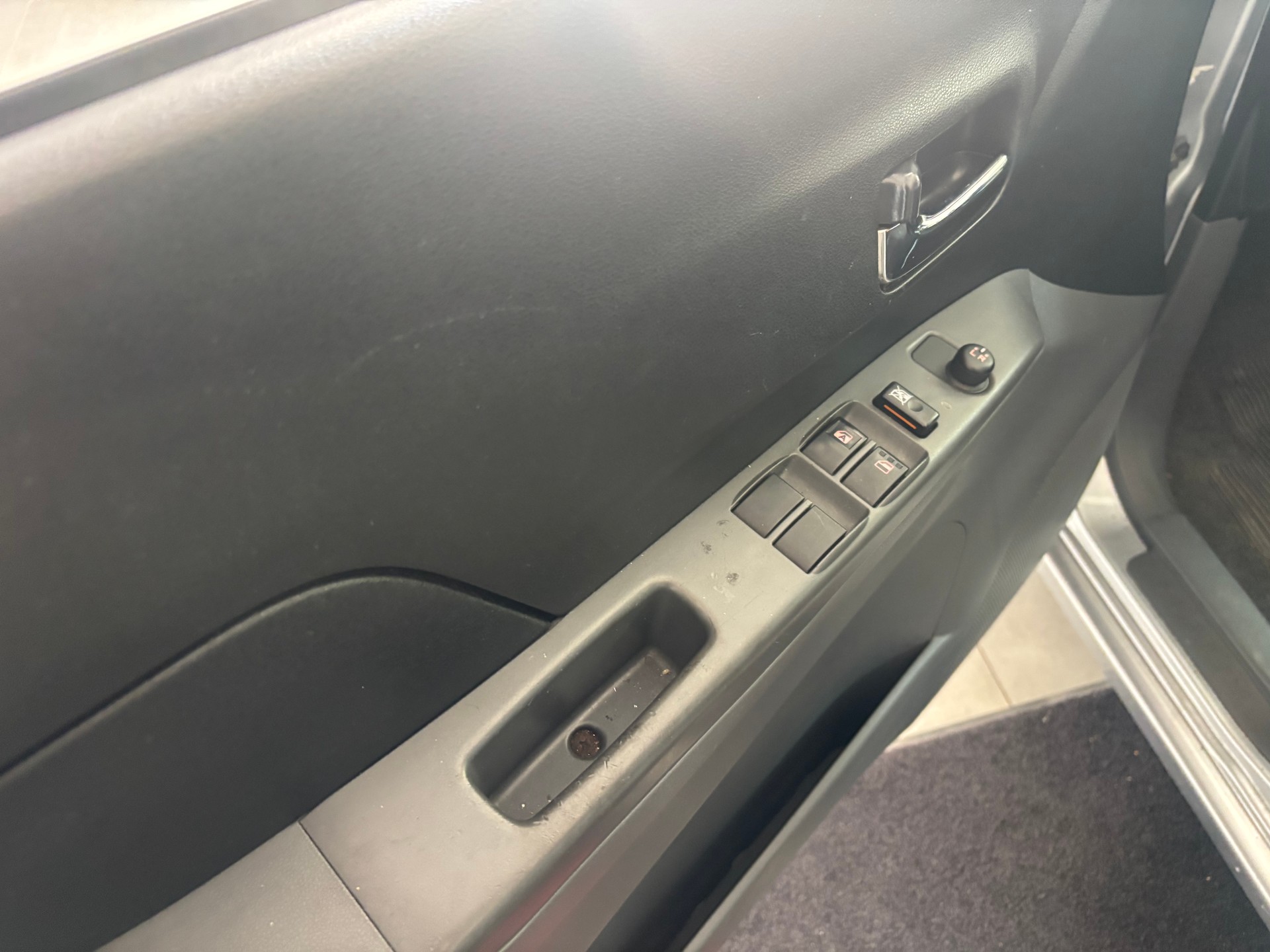 DAIHATSU Cuore 1.0 SX Automatic-image-10